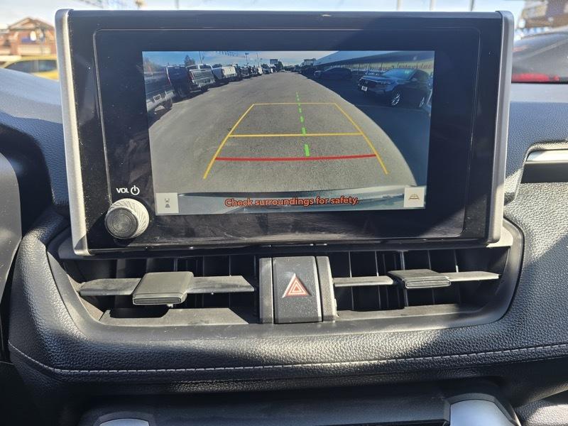 Toyota RAV4 LE AWD (Natl) 2025