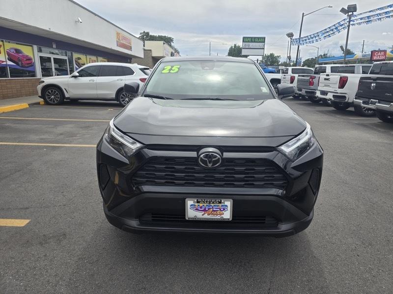 Toyota RAV4 LE AWD (Natl) 2025