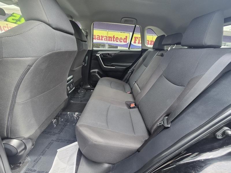 Toyota RAV4 LE AWD (Natl) 2025