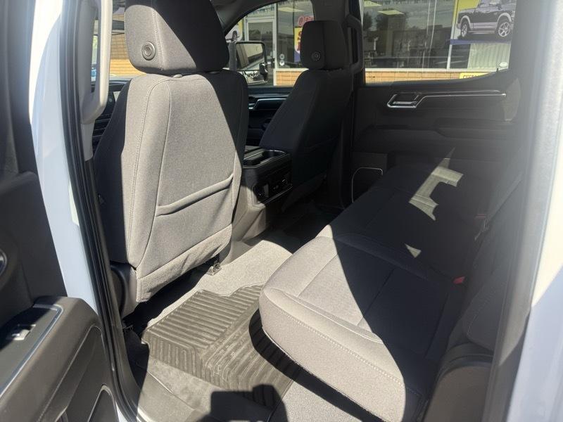 Chevrolet Silverado 1500 4WD Crew Cab 157" RST 2023