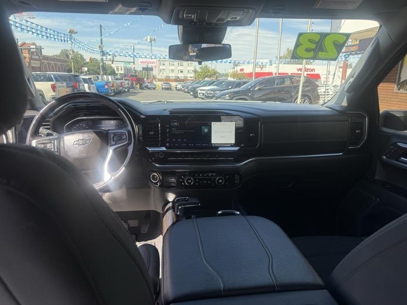 Chevrolet Silverado 1500 4WD Crew Cab 157" RST 2023