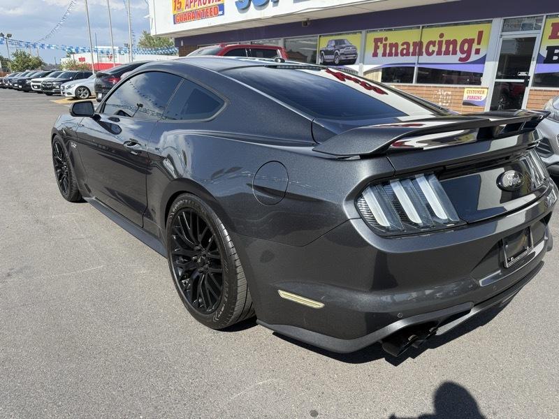 Ford Mustang GT Fastback 2020
