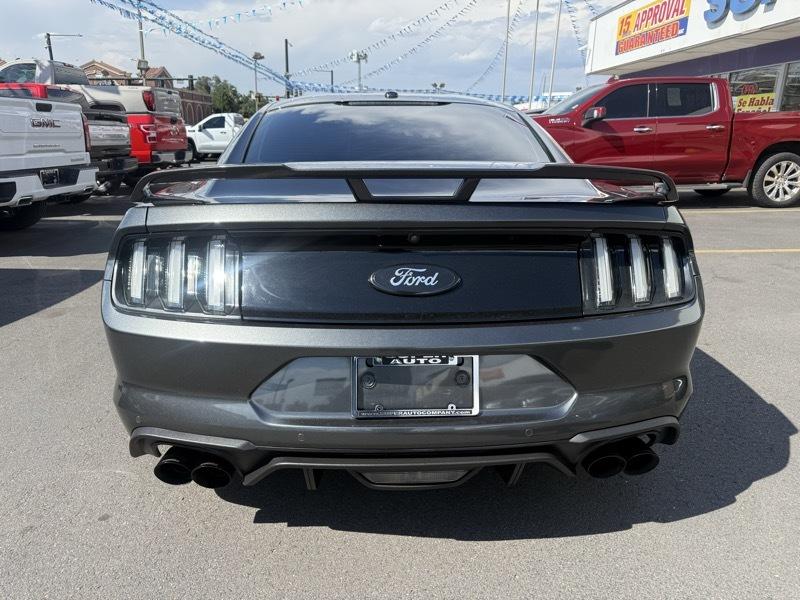 Ford Mustang GT Fastback 2020