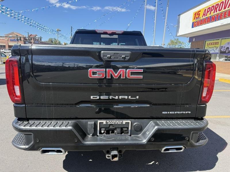 GMC Sierra 1500 4WD Crew Cab 157" Denali 2022