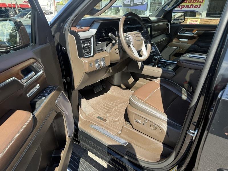 GMC Sierra 1500 4WD Crew Cab 157" Denali 2022