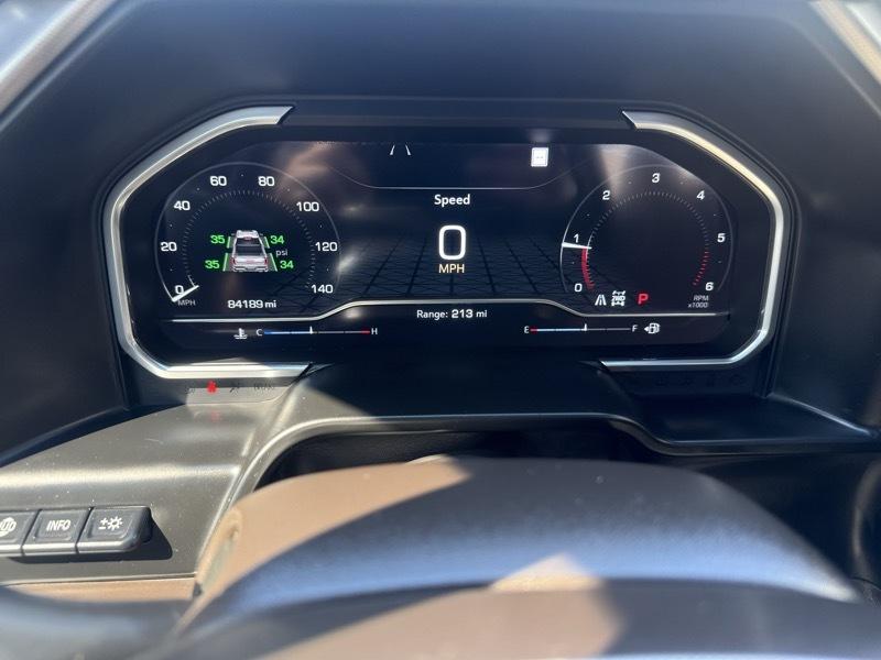 GMC Sierra 1500 4WD Crew Cab 157" Denali 2022