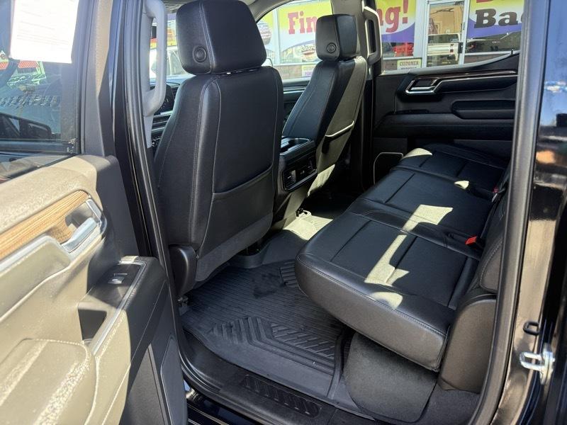 Chevrolet Silverado 1500 4WD Crew Cab 147" RST 2024