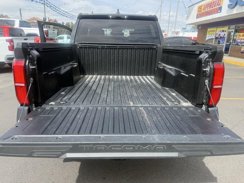 Toyota Tacoma 4WD TRD Off Road Double Cab 5' Bed MT (Natl) 2024
