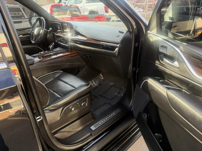 Cadillac Escalade 4WD 4dr Premium Luxury 2021
