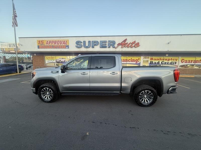 GMC Sierra 1500 4WD Crew Cab 147" AT4 2023