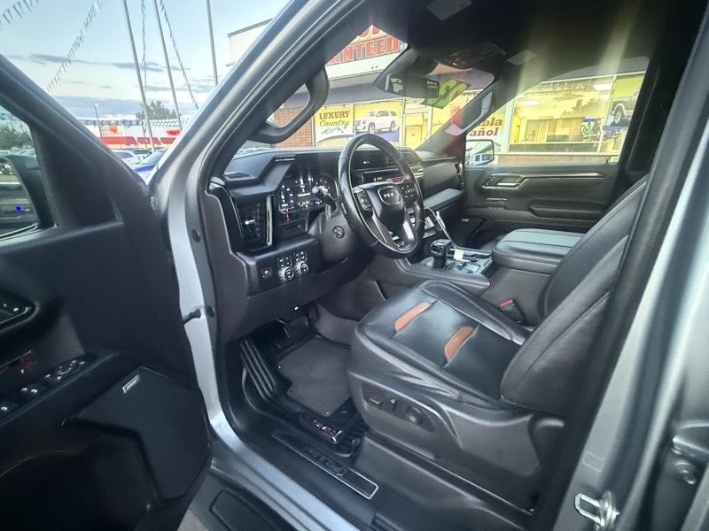 GMC Sierra 1500 4WD Crew Cab 147" AT4 2023
