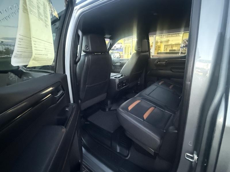 GMC Sierra 1500 4WD Crew Cab 147" AT4 2023