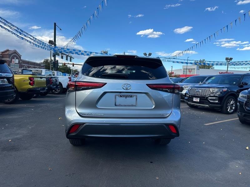 Toyota Highlander Limited AWD (Natl) 2022