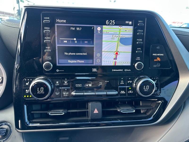 Toyota Highlander Limited AWD (Natl) 2022