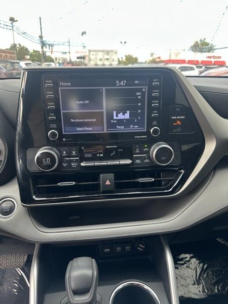 Toyota Highlander L AWD (Natl) 2021