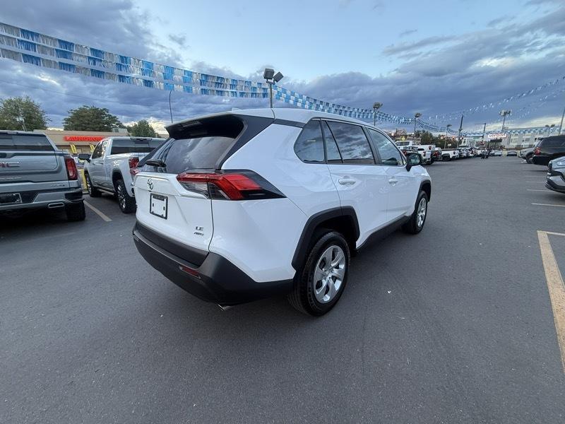 Toyota RAV4 LE AWD (Natl) 2025