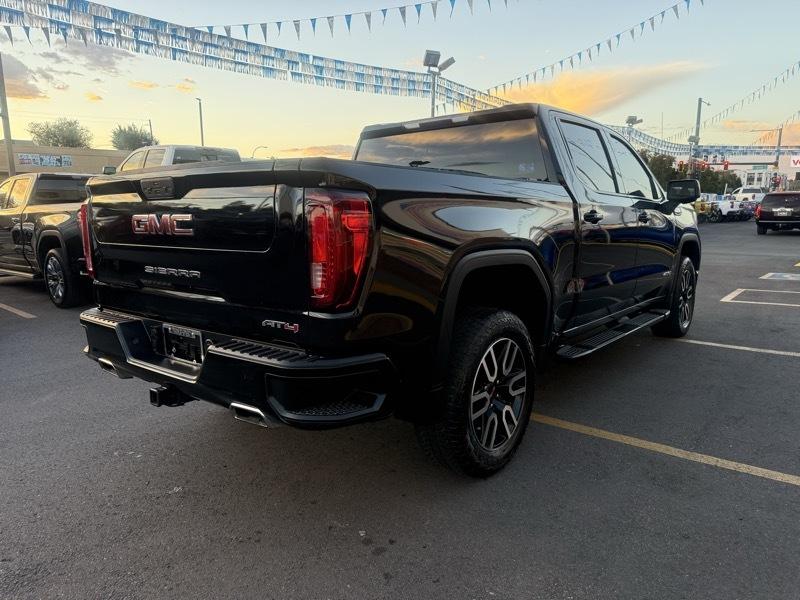 GMC Sierra 1500 4WD Crew Cab 147" AT4 2021