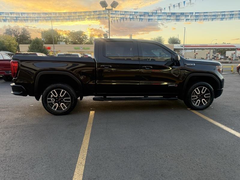 GMC Sierra 1500 4WD Crew Cab 147" AT4 2021