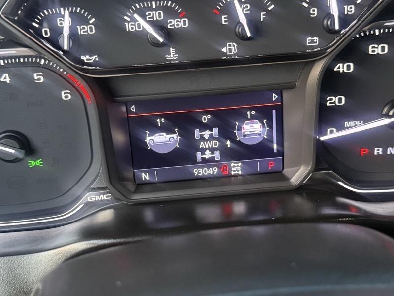 GMC Sierra 1500 4WD Crew Cab 147" AT4 2021