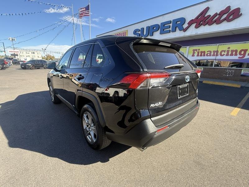 Toyota RAV4 Hybrid XLE AWD (Natl) 2024