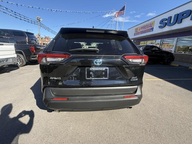 Toyota RAV4 Hybrid XLE AWD (Natl) 2024