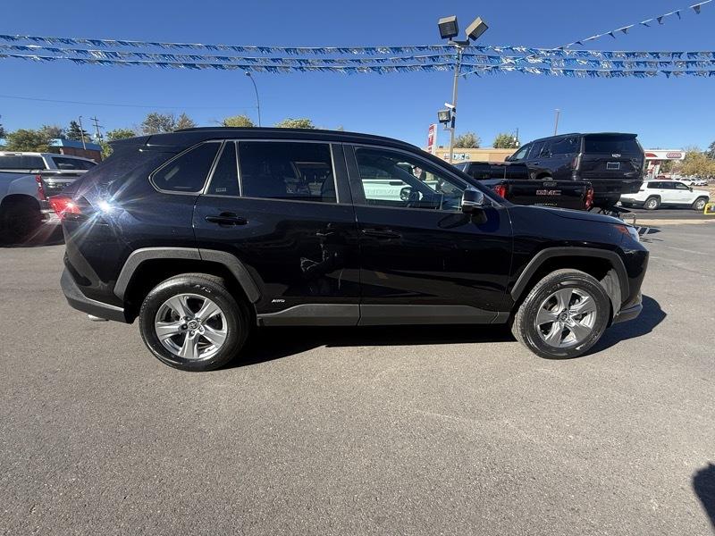 Toyota RAV4 Hybrid XLE AWD (Natl) 2024