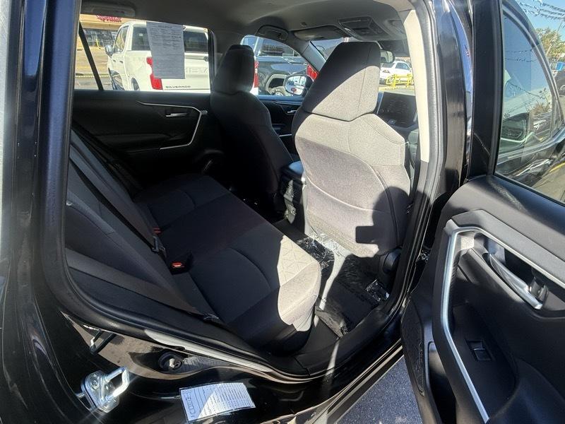 Toyota RAV4 Hybrid XLE AWD (Natl) 2024