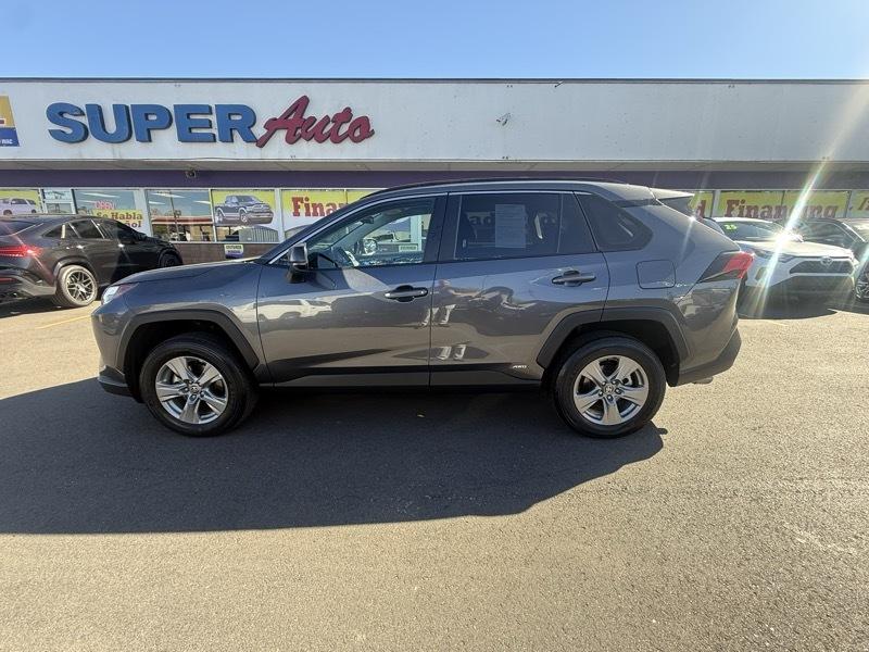 Toyota RAV4 Hybrid LE AWD (Natl) 2025
