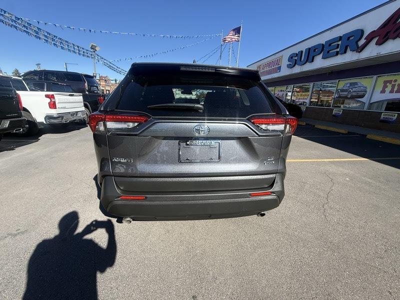 Toyota RAV4 Hybrid LE AWD (Natl) 2025