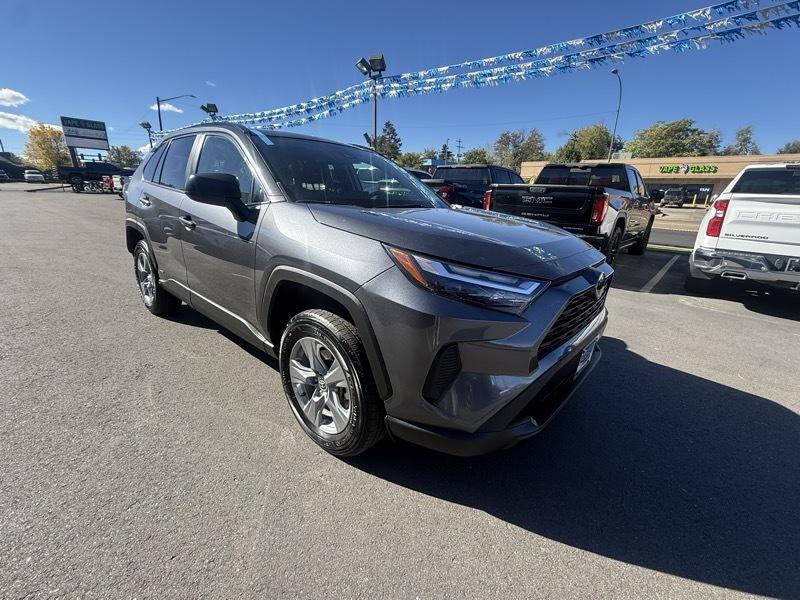 Toyota RAV4 Hybrid LE AWD (Natl) 2025