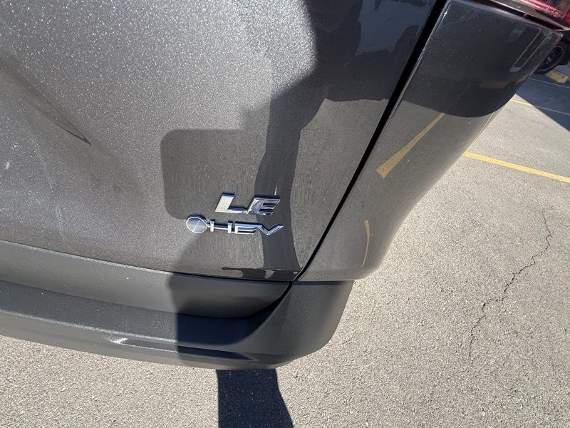 Toyota RAV4 Hybrid LE AWD (Natl) 2025