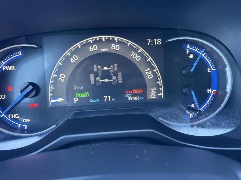 Toyota RAV4 Hybrid LE AWD (Natl) 2025