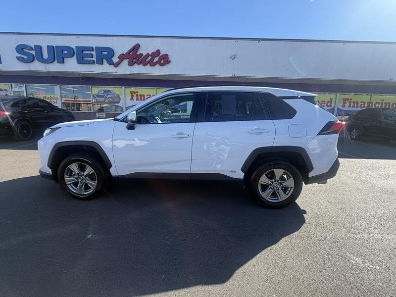 Toyota RAV4 Hybrid XLE AWD (Natl) 2025