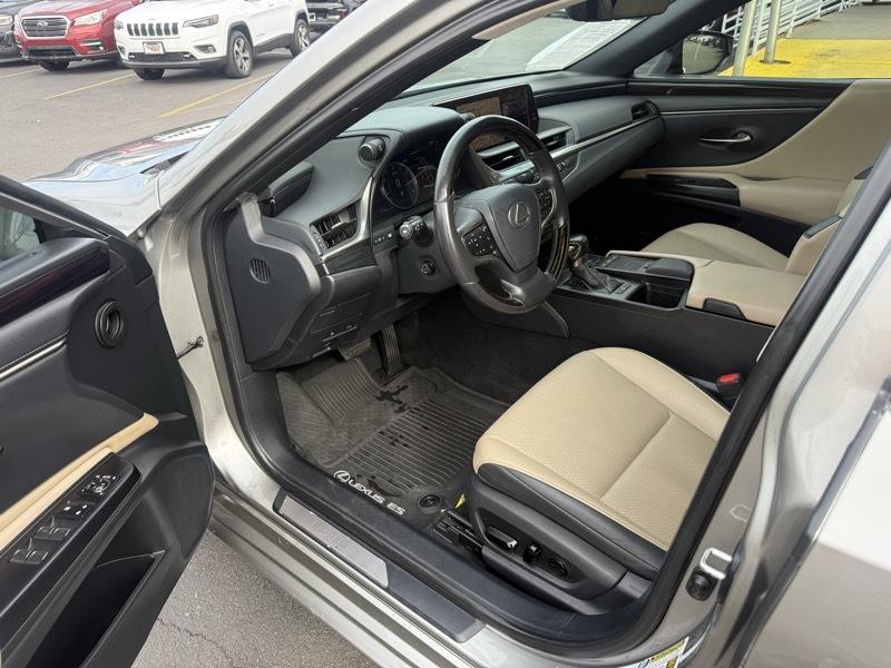 Lexus ES ES 250 AWD 2021