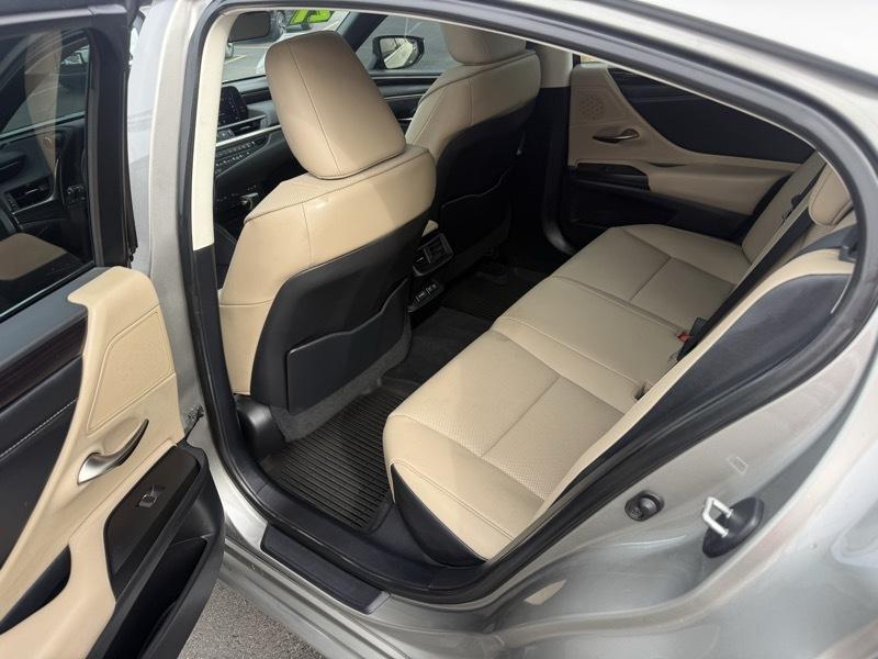 Lexus ES ES 250 AWD 2021