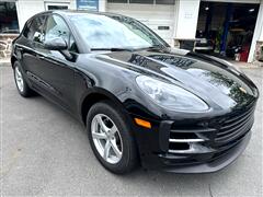 2020 Porsche Macan  2020 Porsche Macan