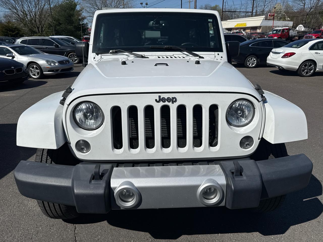 Jeep Wrangler Unlimited Sahara 4WD 2014