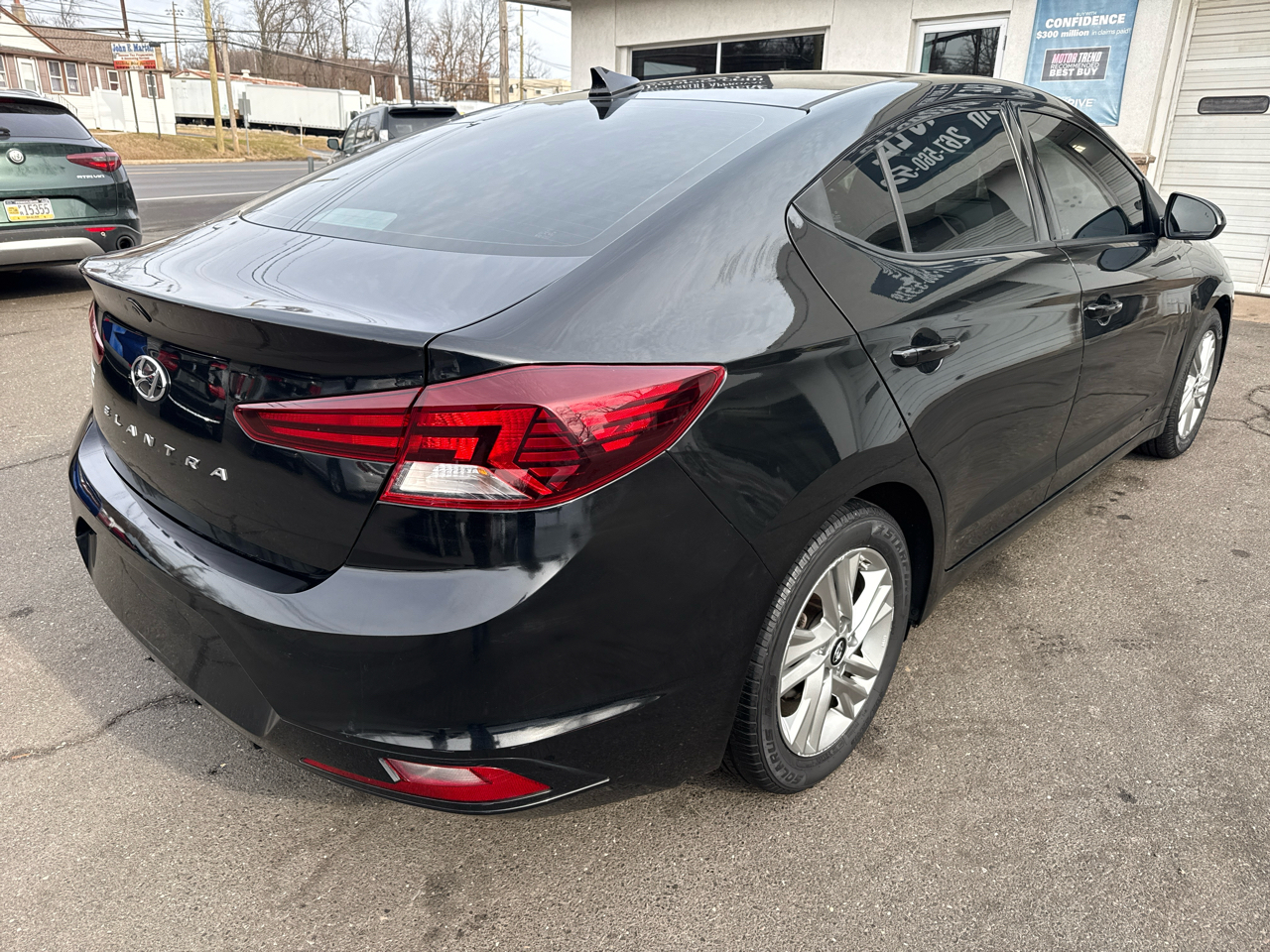 Hyundai Elantra Limited 2020