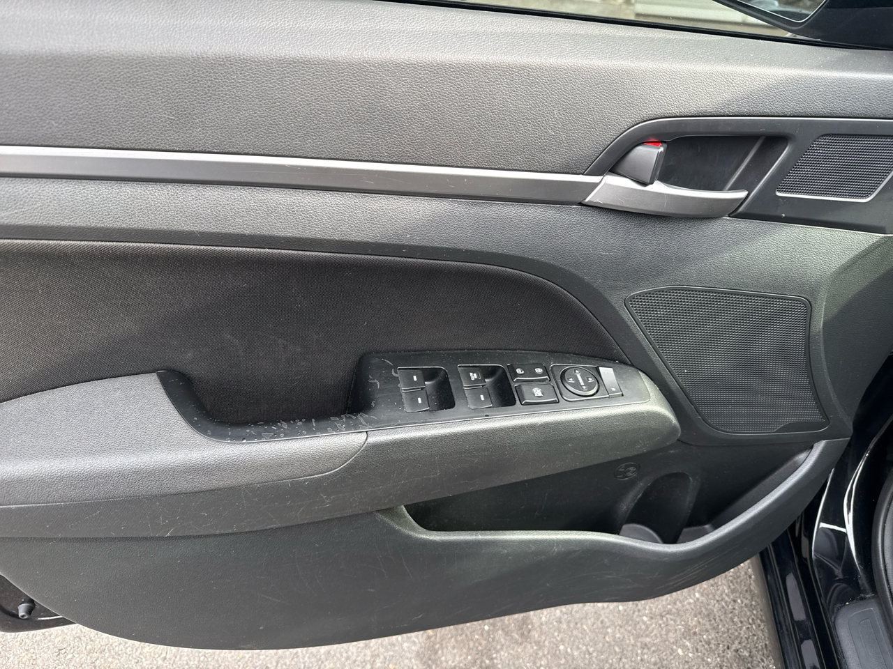 Hyundai Elantra Limited 2020