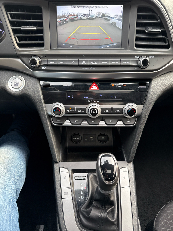 Hyundai Elantra Limited 2020