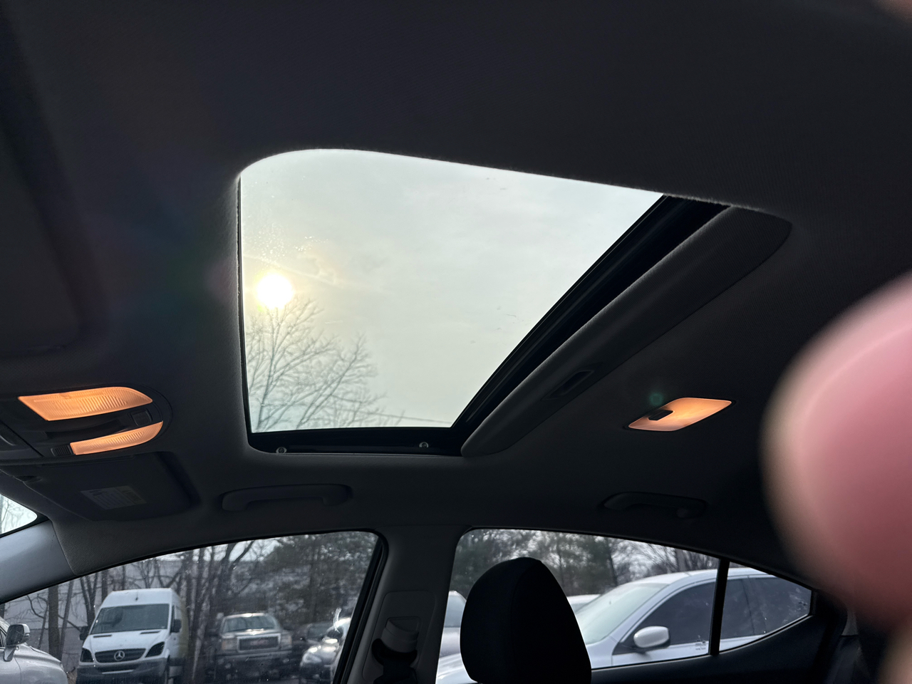 Hyundai Elantra Limited 2020