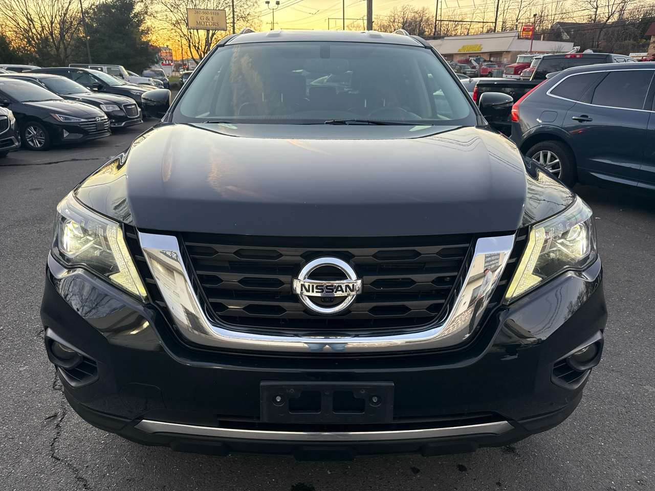 Nissan Pathfinder SL 4WD 2020