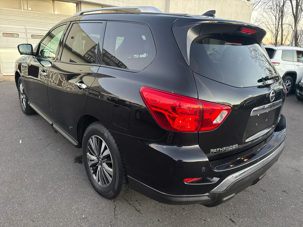 Nissan Pathfinder SL 4WD 2020