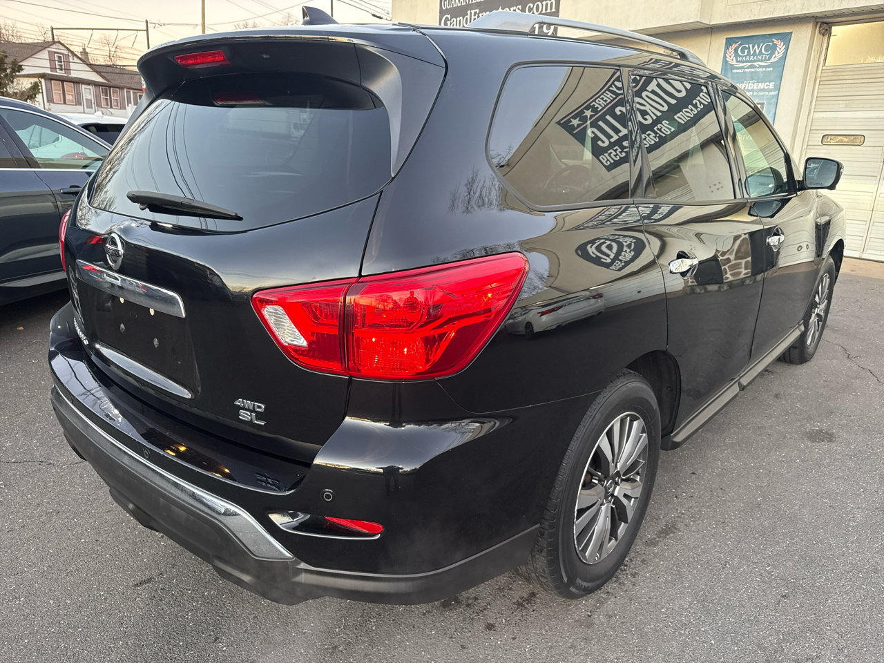 Nissan Pathfinder SL 4WD 2020