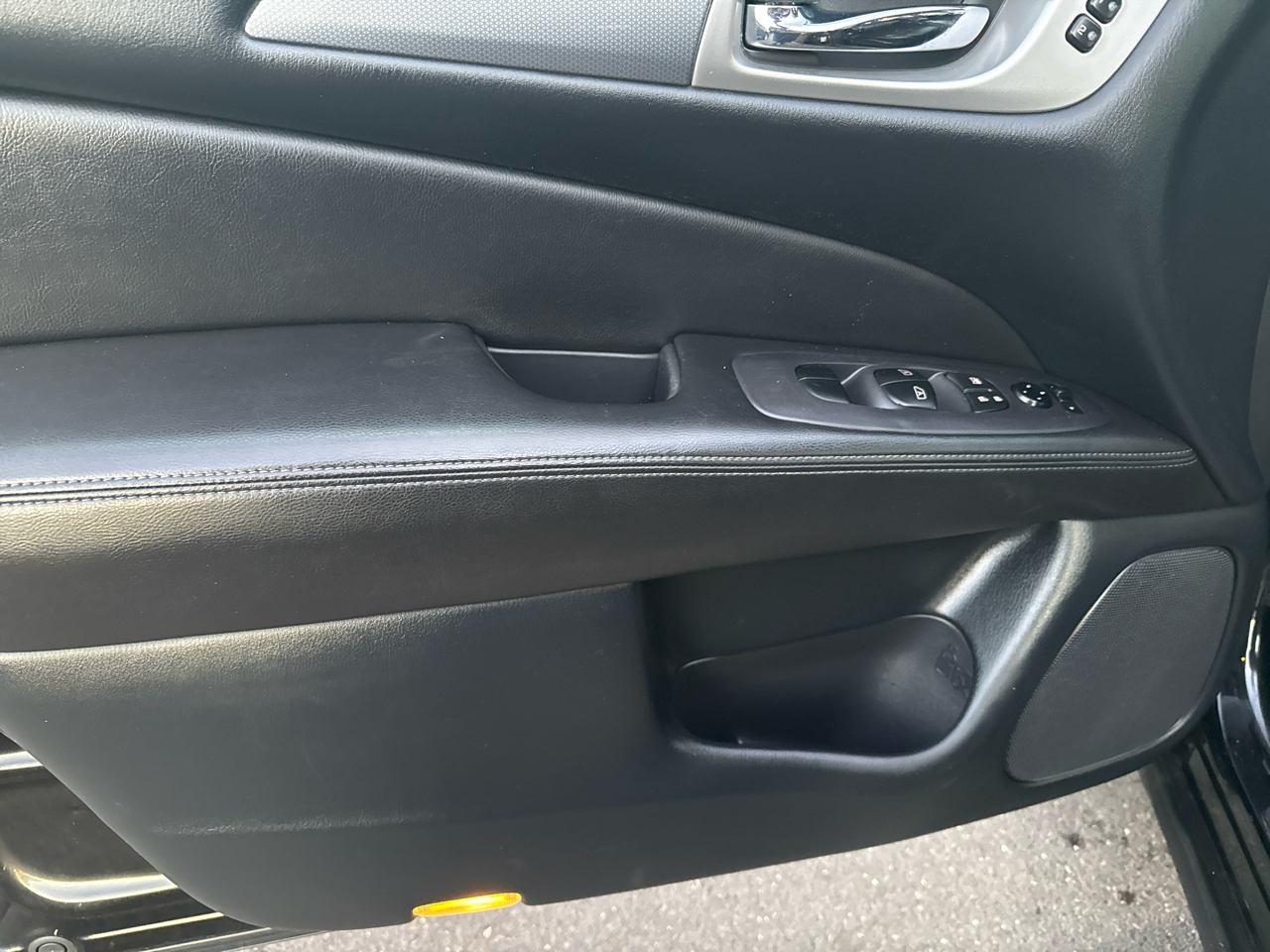 Nissan Pathfinder SL 4WD 2020