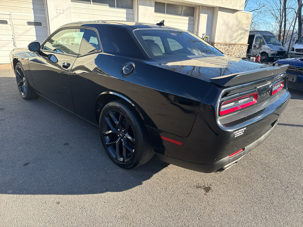 Dodge Challenger SXT 2021