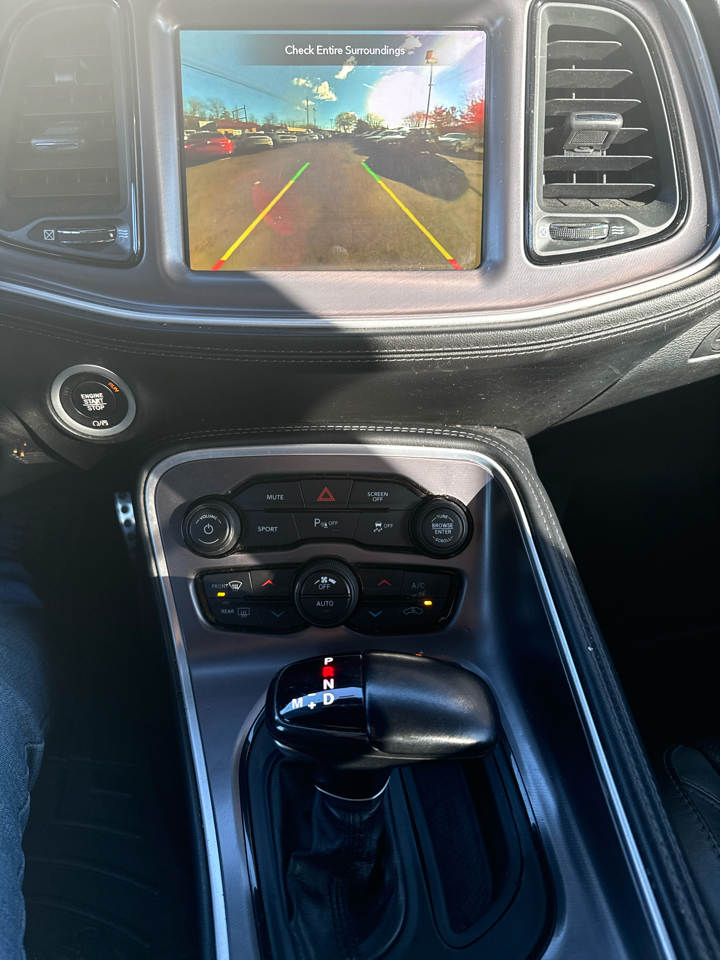 Dodge Challenger SXT 2021