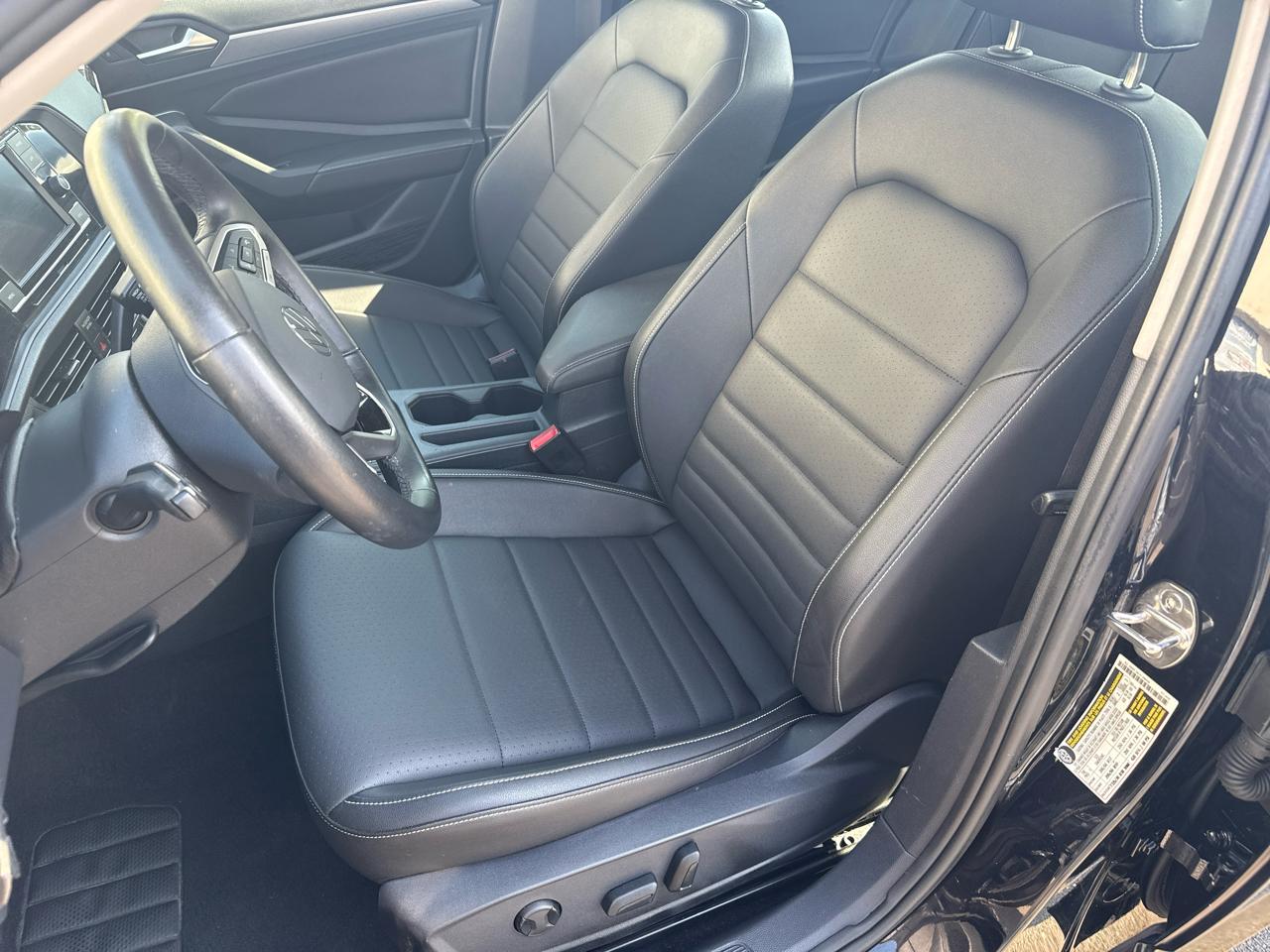 Volkswagen Jetta SE 2024