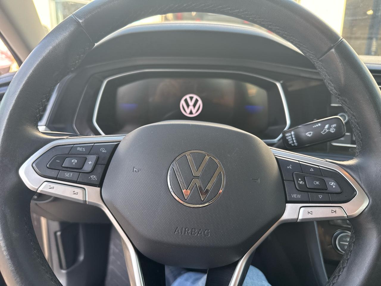 Volkswagen Jetta SE 2024