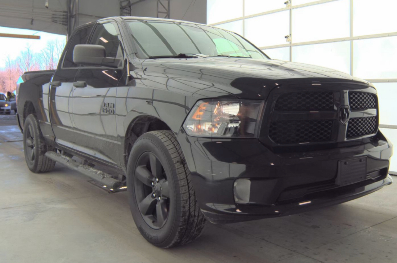 RAM 1500 Tradesman Quad Cab 4WD 2017